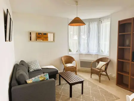 Appartement rénové en bord de mer avec terrasse - 4 pers, proche plage et port - Photo 5