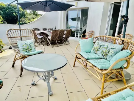 Villa 3 Chambres avec Jardin et Terrasse - Climatisée, Parking, Wi-Fi - Photo 2
