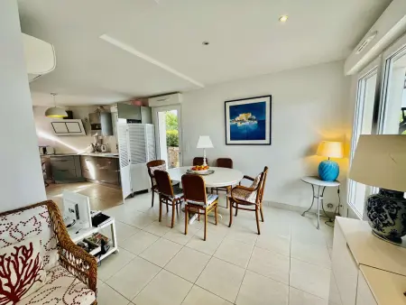 Villa 3 Chambres avec Jardin et Terrasse - Climatisée, Parking, Wi-Fi - Photo 7
