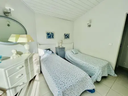 Villa 3 Chambres avec Jardin et Terrasse - Climatisée, Parking, Wi-Fi - Photo 12