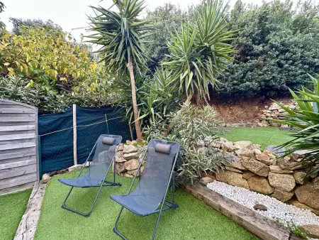Appartement avec terrasse, 2 chambres, parking privé, à 2km de la plage - L'Île-Rousse - Photo 2