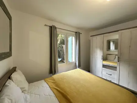Appartement avec terrasse, 2 chambres, parking privé, à 2km de la plage - L'Île-Rousse - Photo 14