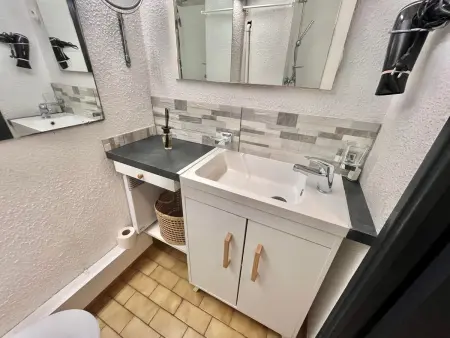 Studio pour 4 pers avec terrasse, proche plage, Appartement 4 personnes à Le Grau du Roi - Photo 6