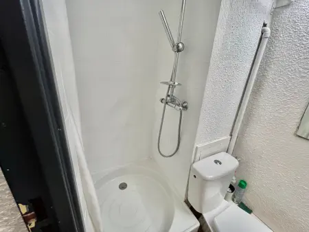 Studio pour 4 pers avec terrasse, proche plage, Appartement 4 personnes à Le Grau du Roi - Photo 7