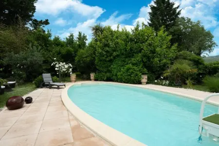l'Aubépine, Majestueuse de vacances à Laroque avec jacuzzi - Photo 9