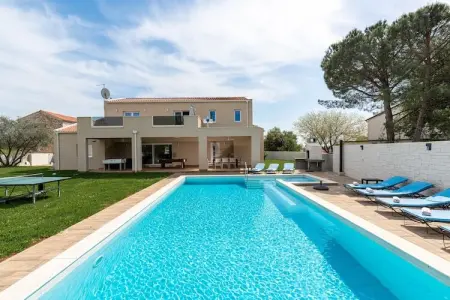 Villa Arancin, Villa en Istrie avec piscine chauffée - Photo 12