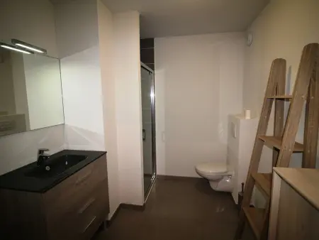 Confortable T3 à 50m des pistes avec piscine et parking gratuits - Photo 6