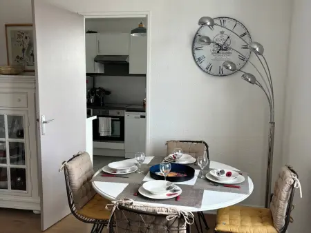 Appartement lumineux avec 2 chambres au cœur de Merville-Franceville - Photo 1