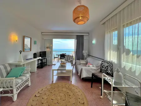 Apartamento con vistas al mar, piscina y aparcamiento en Sant Roc  Calella de Palafrugell - Photo 3