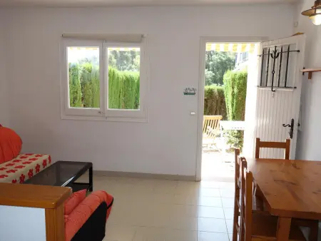 Studio en rez-de-chaussée avec grande terrasse et piscine, proche plage et centre à Calella de Palafrugell - Photo 2