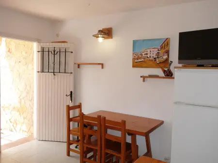 Studio en rez-de-chaussée avec grande terrasse et piscine, proche plage et centre à Calella de Palafrugell - Photo 9