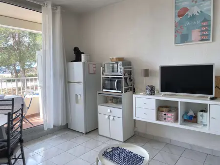 Bel Appartement T1 avec Loggia à Balaruc-les-Bains - Photo 2