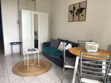 Bel Appartement T1 avec Loggia à Balaruc-les-Bains - Photo 4