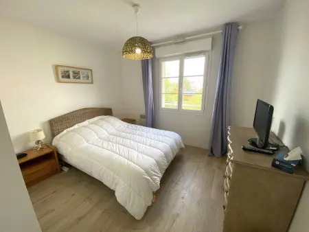 Appartement au calme avec WIFI, balcon, parking au centre de Perros-Guirec, à 500m des commerces - Photo 4