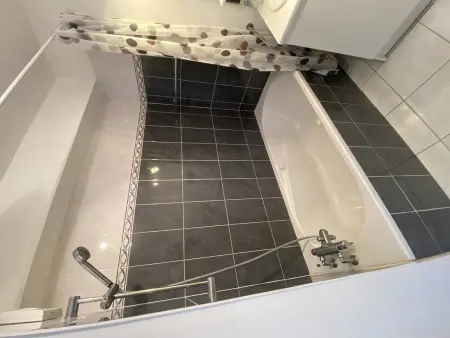 Appartement au calme avec WIFI, balcon, parking au centre de Perros-Guirec, à 500m des commerces - Photo 15