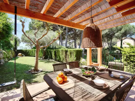 Superbe Villa à Sant Feliu de Guíxols avec Piscine Commune - Photo 4