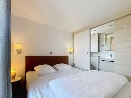 Mobil-Home Confort 6p, 3 Chambres, 2 SDB, Plage à 200m, Piscine Chauffée, Fitness, Wifi Gratuit - Photo 7