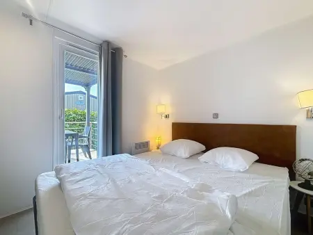 Mobil-Home Confort 6p, 3 Chambres, 2 SDB, Plage à 200m, Piscine Chauffée, Fitness, Wifi Gratuit - Photo 9