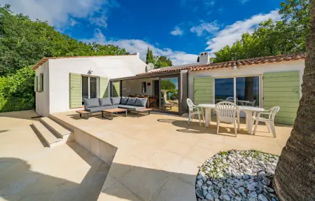 House with pool panoramic view, Maison 10 personnes à Saint Cézaire sur Siag - Photo 9