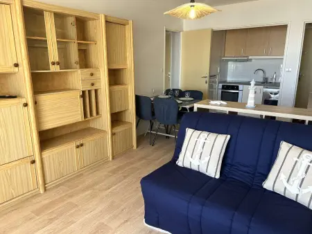 Appartement 2 Pièces avec Vue Mer, Proche Plage et Parking à Saint-Gilles-Croix-de-Vie - Photo 9