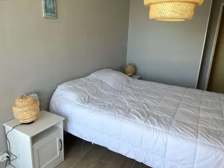 Appartement 2 Pièces avec Vue Mer, Proche Plage et Parking à Saint-Gilles-Croix-de-Vie - Photo 12