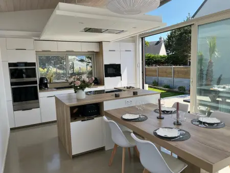Maison contemporaine de plain-pied avec jardin clos et parking privé à Barneville-Carteret - Photo 3