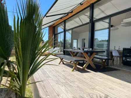 Maison contemporaine de plain-pied avec jardin clos et parking privé à Barneville-Carteret - Photo 4