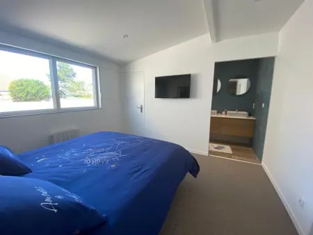 Maison contemporaine de plain-pied avec jardin clos et parking privé à Barneville-Carteret - Photo 13