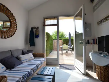 Maison agréable avec terrasse privée, proche plage et commerces - Photo 6