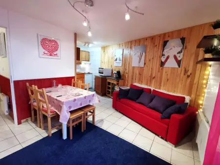 Appartement 2 pièces, proche pistes, idéal famille - Photo 2
