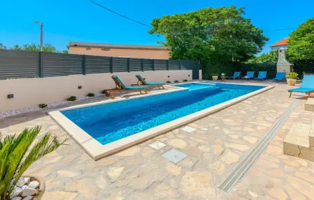 Villa Family Oasis Nin, Maison 14 personnes à Nin - Photo 1