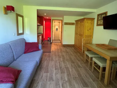 Studio fonctionnel 2 pers · Ski aux pieds · Vue pistes - Photo 1