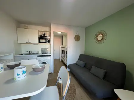 Studio Cabine avec Piscine, Parking Privé et Wifi - Proche Plage et Commerces à Sète - Photo 5