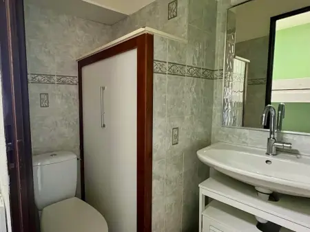 Studio Cabine avec Piscine, Parking Privé et Wifi - Proche Plage et Commerces à Sète - Photo 8
