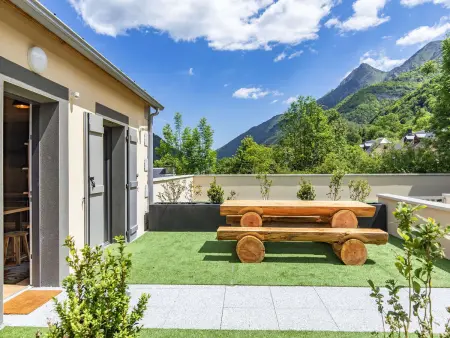 Lodge neuf avec grande terrasse et équipement haut de gamme - Photo 3