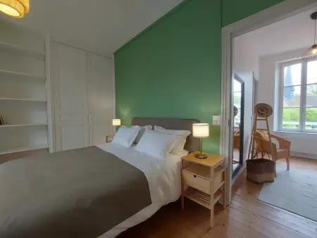 Maison de Charme à la Campagne avec Jardin, Billard, Baby-foot et Terrasse en Teck - Photo 14