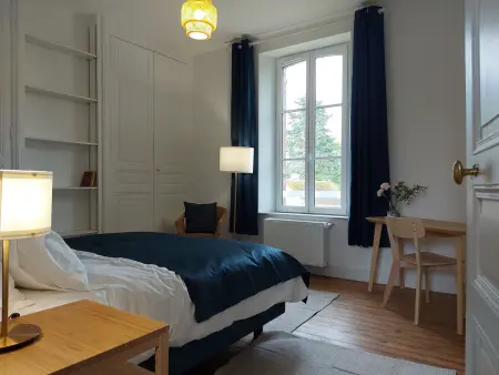 Maison de Charme à la Campagne avec Jardin, Billard, Baby-foot et Terrasse en Teck - Photo 22