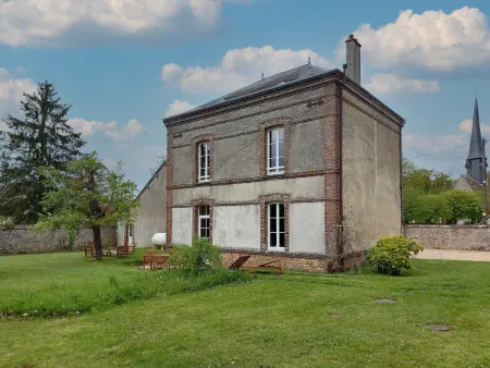 Maison de Charme à la Campagne avec Jardin, Billard, Baby-foot et Terrasse en Teck - Photo 28