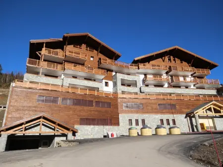 Les Saisies-Bisanne 1500 : Appartement 3 pièces avec accès piscine, parking, animaux admis - Photo 14