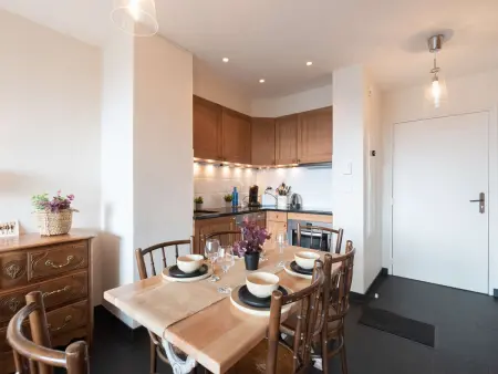 Appartement skis aux pieds avec piscine chauffée et parking - Photo 1