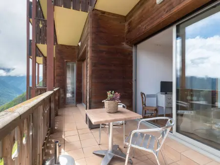 Appartement skis aux pieds avec piscine chauffée et parking - Photo 8