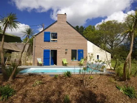 Évasion en Gîte de Charme avec Jardin, Piscine Chauffée et Proche Plages – Saint-Lyphard - Photo 8