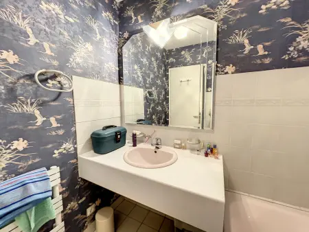 Appartement F3 à 600m du centre ville, vue sur mer, balcon - Photo 11