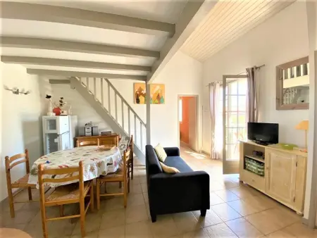 Appartement lumineux avec balcon, proche plages et commerces, parking privatif, pour 6 personnes - Photo 2