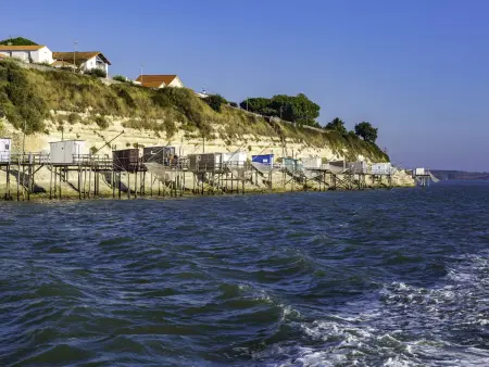 Appartement lumineux avec balcon, proche plages et commerces, parking privatif, pour 6 personnes - Photo 9