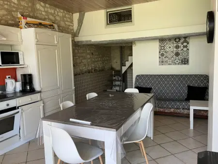 Maison Atypique 76m² - Centre La Roche-Posay, Terrasse, Jardin Clôturé - Photo 10