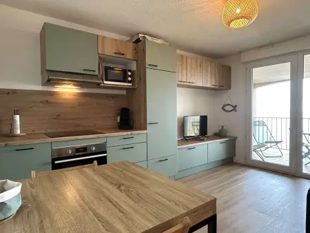 Appartement rénové 4 pers avec vue mer, clim et parking - Photo 3
