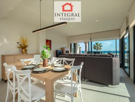 Moderne Appartement 3 Chambres avec Climatisation et Parking à Palamós - Photo 8