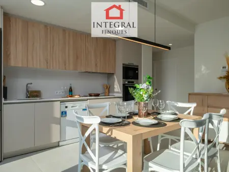 Moderne Appartement 3 Chambres avec Climatisation et Parking à Palamós - Photo 9