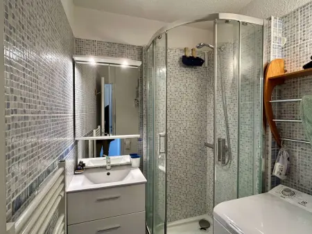 Studio cabine avec piscine, parking privé et loggia – 4 couchages, Cap d'Agde - Photo 10